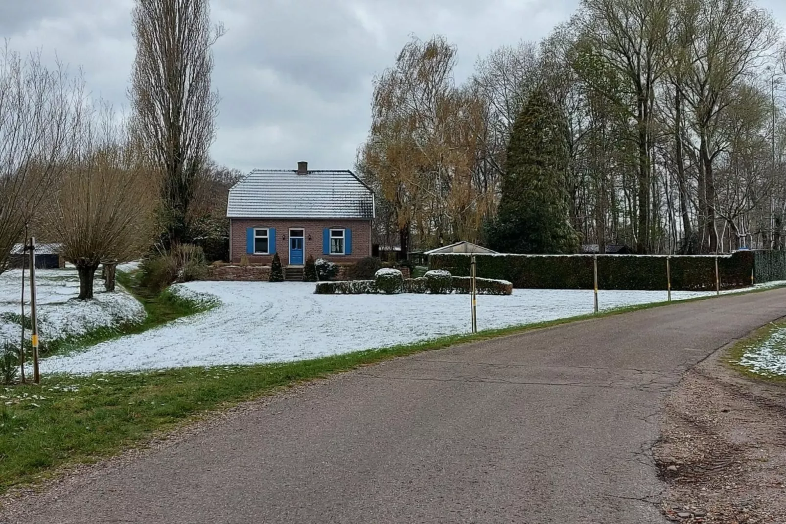 Huize Hops-Exterior winter