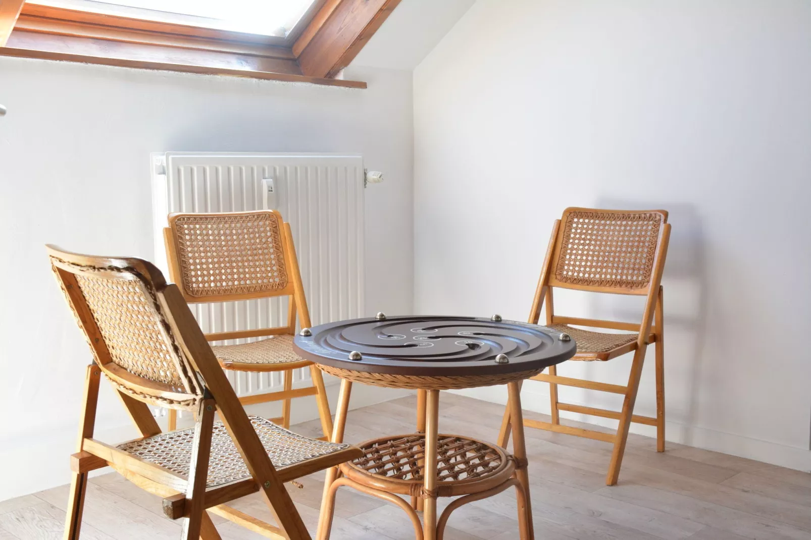 Enjoysquare 22-Recreation room