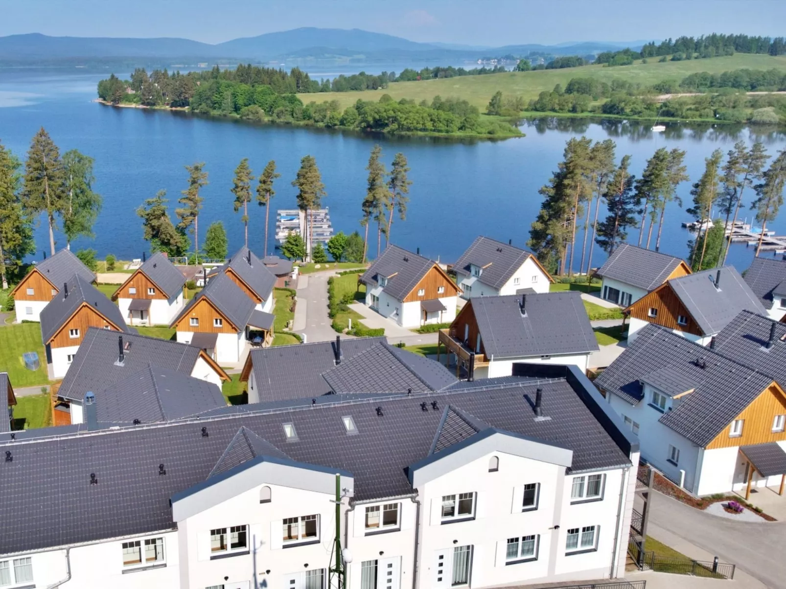 Lakeside Village 13-Dehors