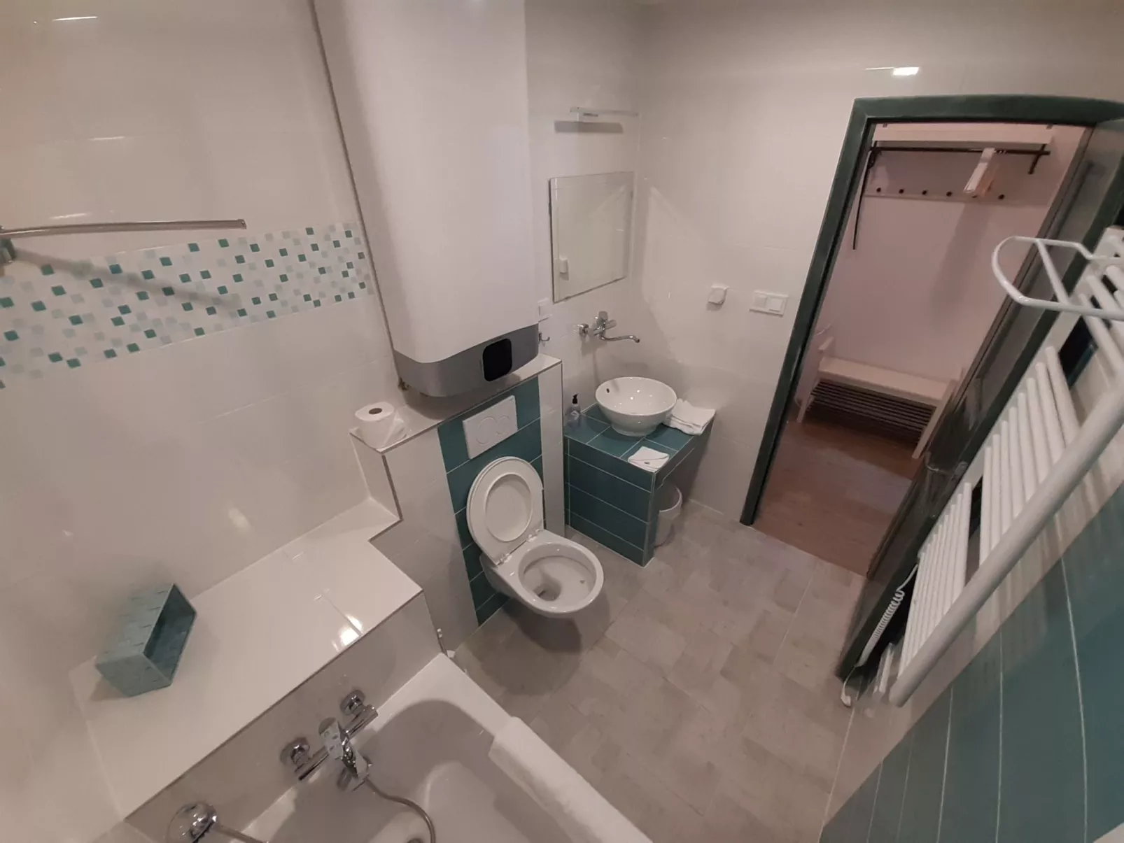 Safírový potok-Inside