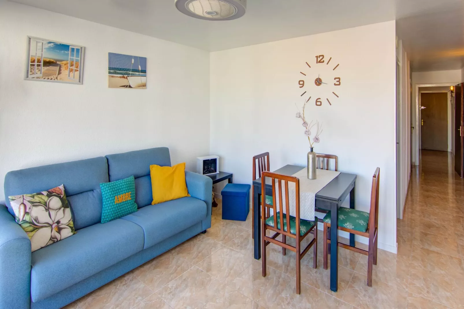 Precioso apartamento en Lloret de Mar-Dining room