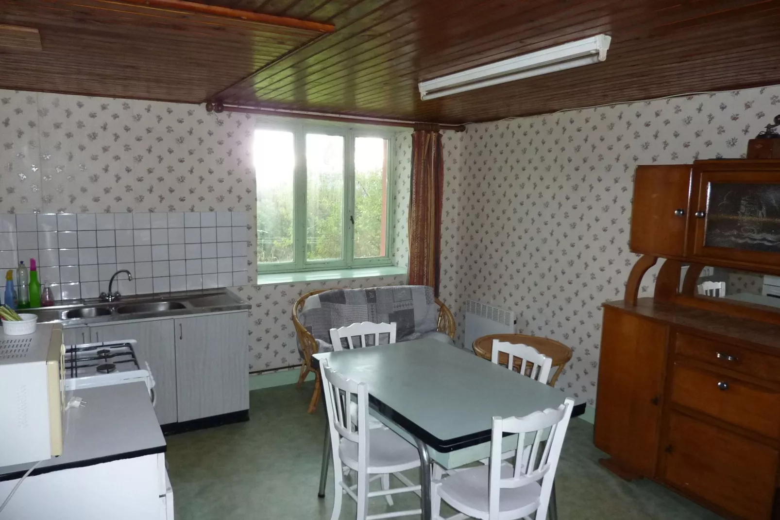 Genevieve 1-Kitchen
