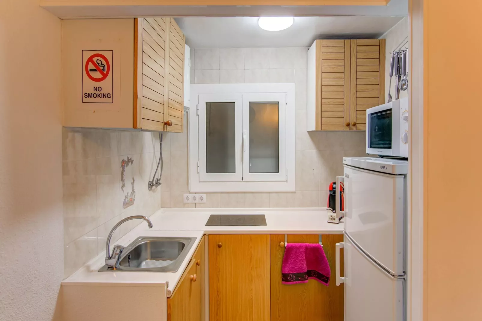 Precioso apartamento en Lloret de Mar-Kitchen