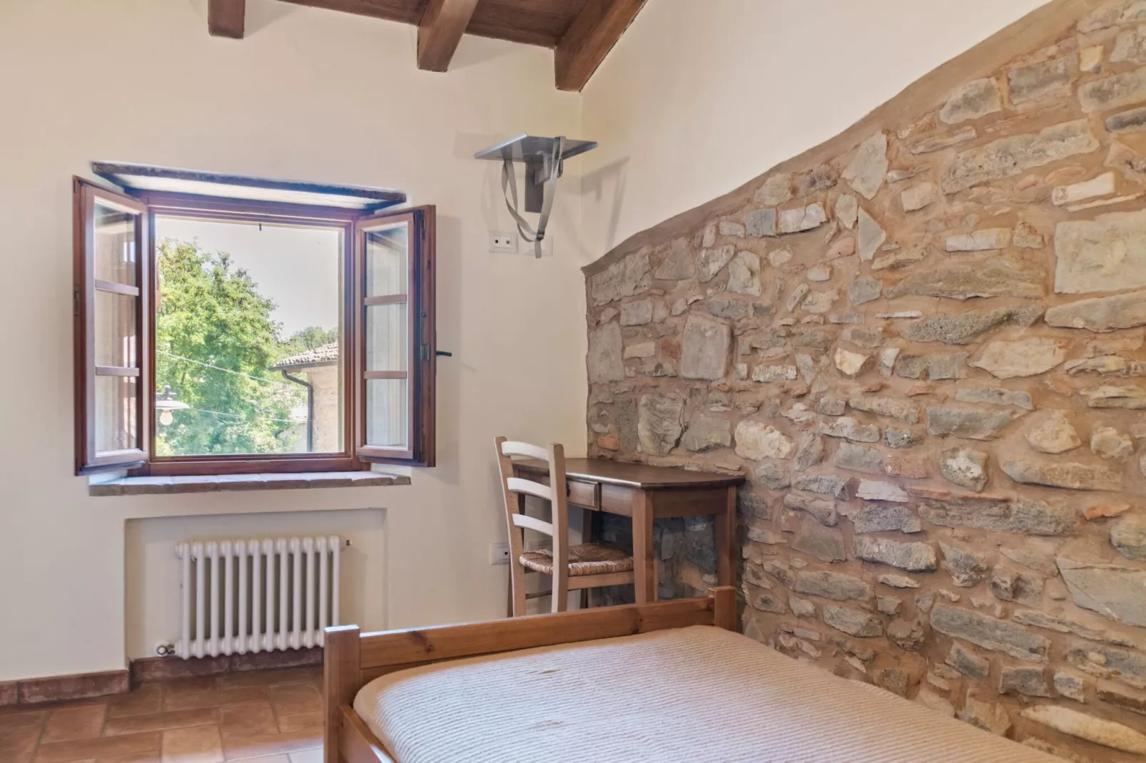 Aia-Bedroom