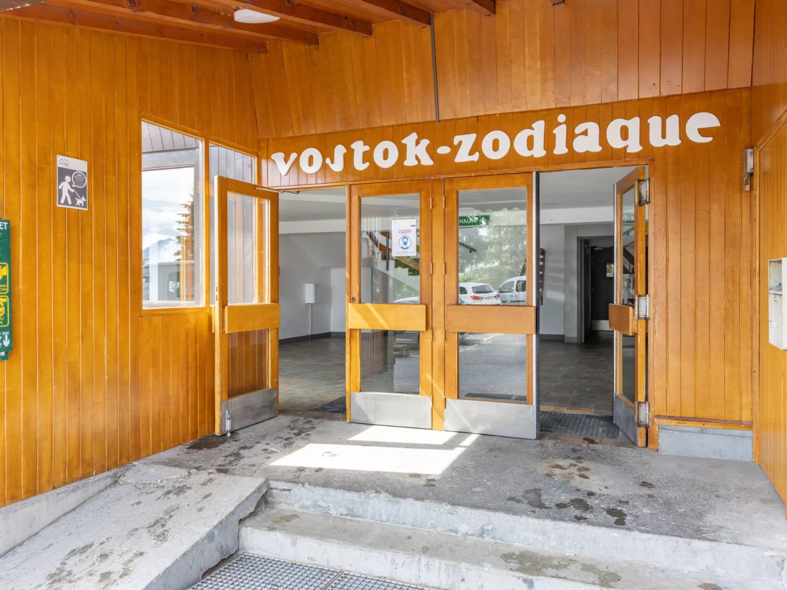 Vostok Zodiaque - Dedans