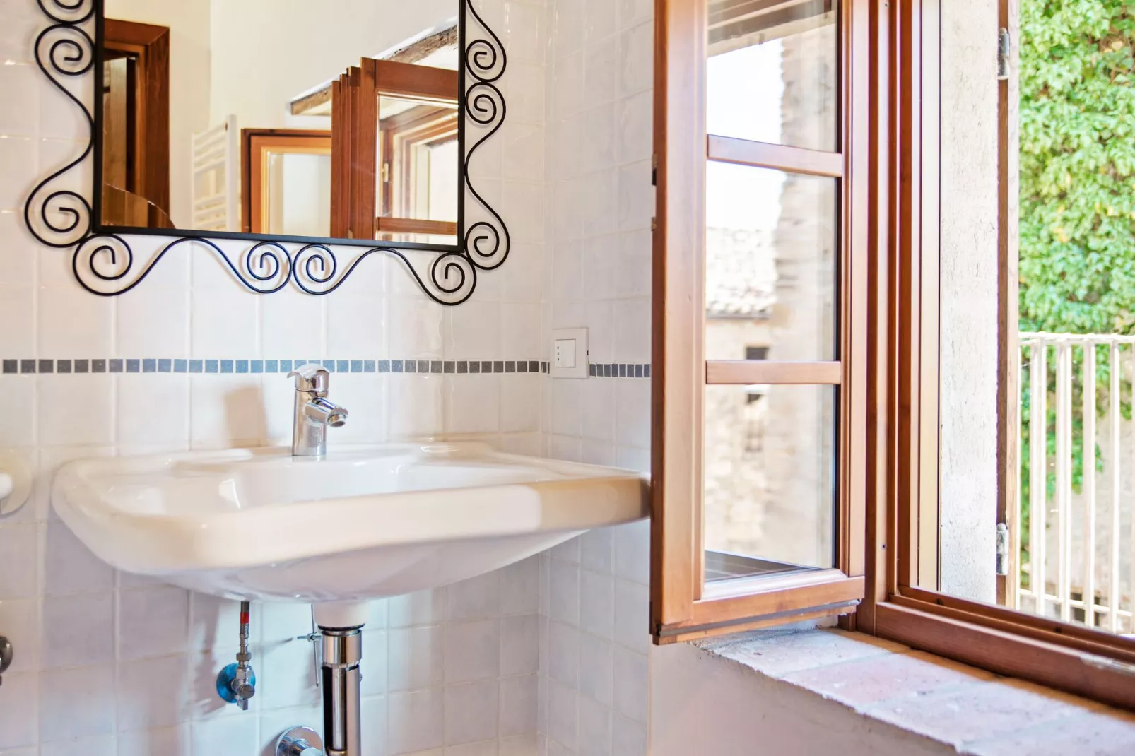 Aia-Bathroom