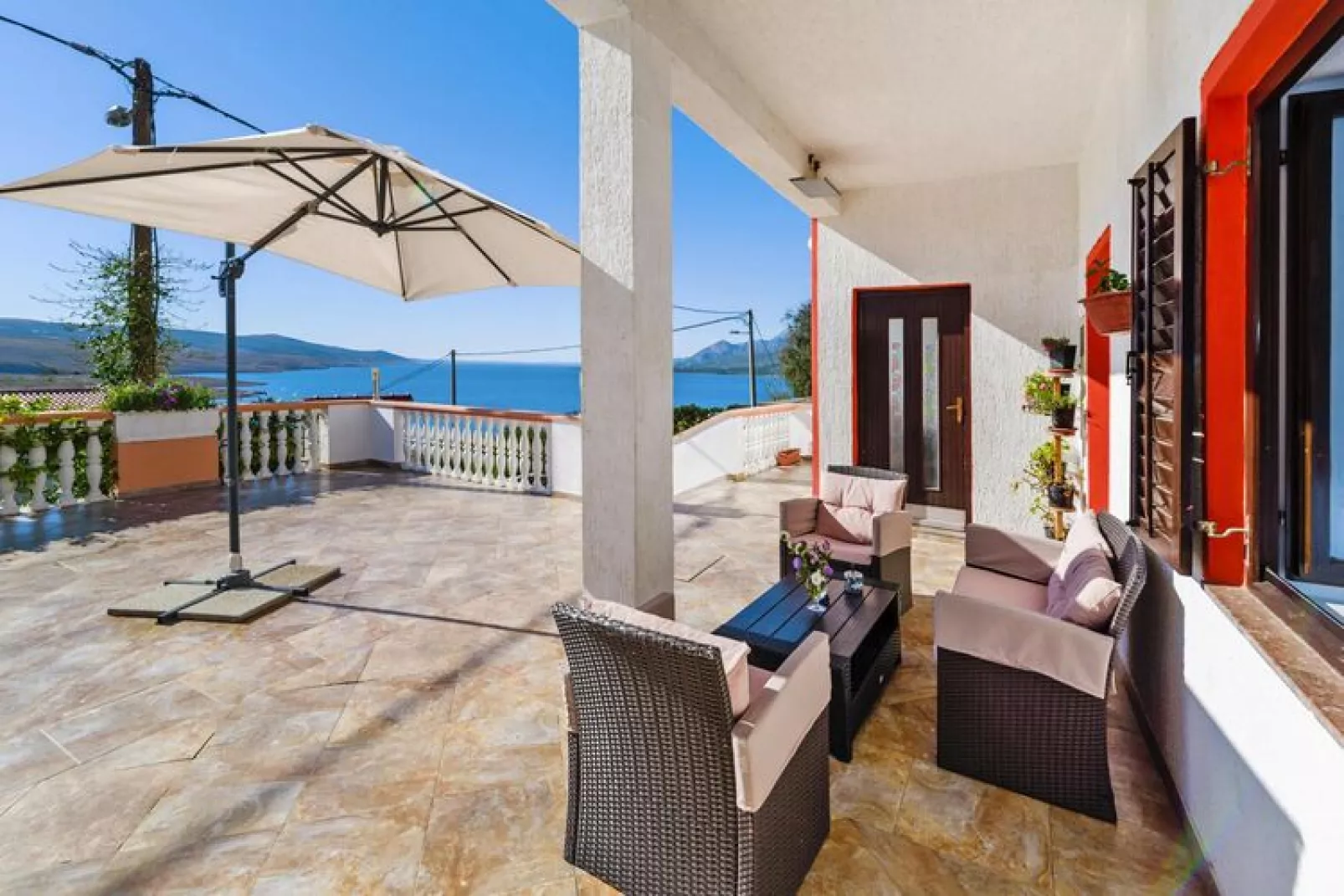 Holiday home, Rovanjska-SD-95 FH, ca. 170 qm, für 12 Pers.-Terrace