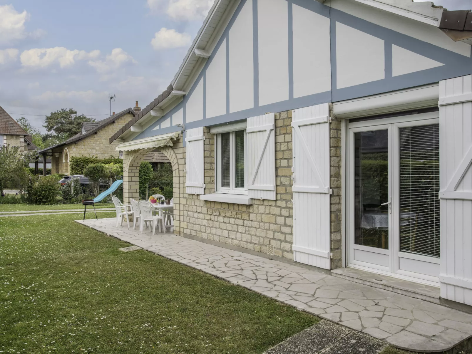 Villa Hélios-Outside