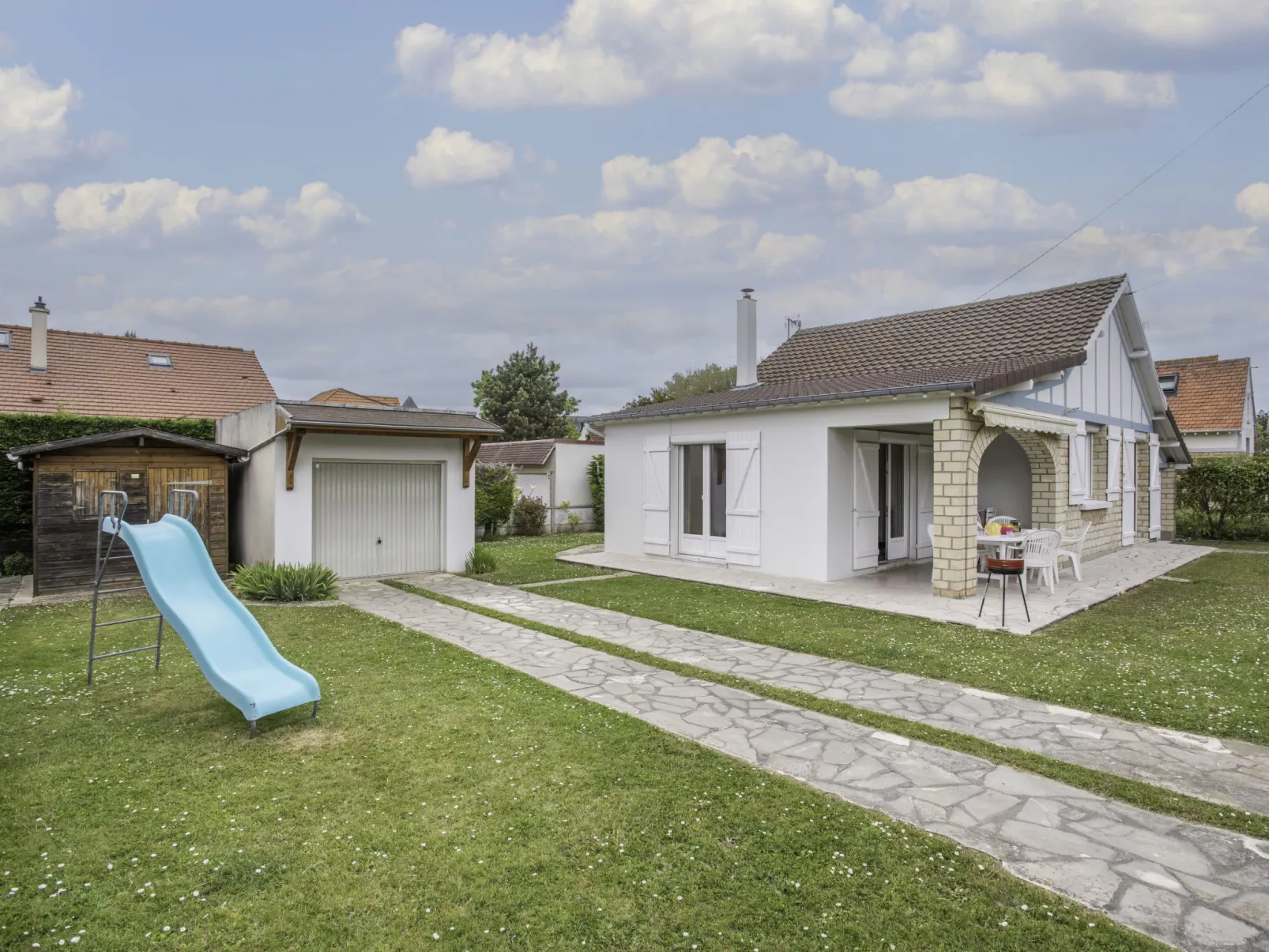 Villa Hélios-Outside