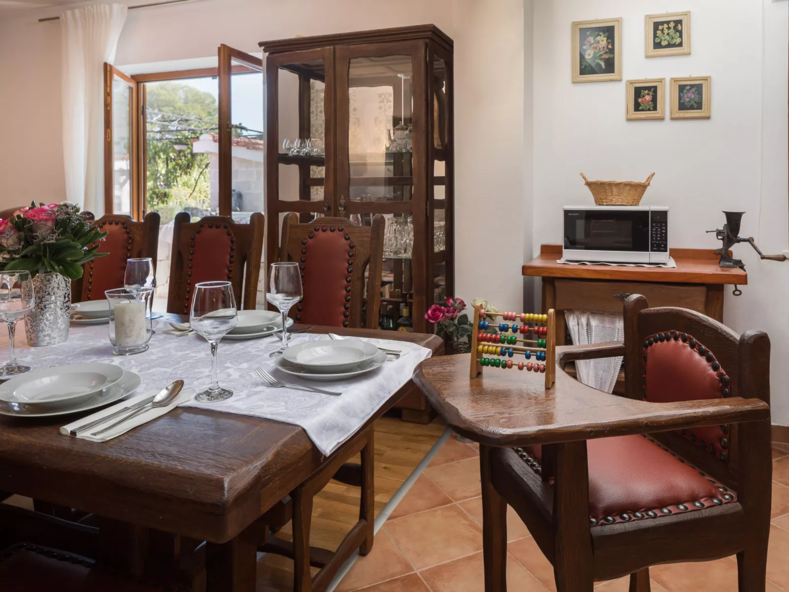 Villa Dalmatica moderna-Dedans