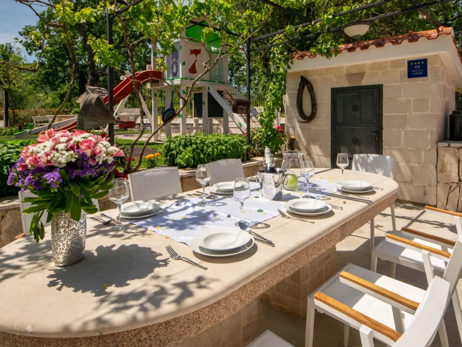 Villa Dalmatica moderna-Dehors