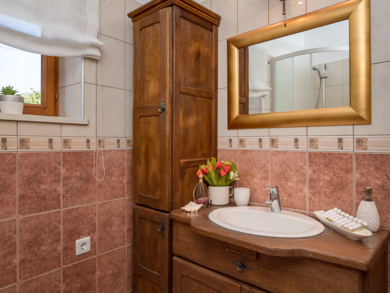 Villa Dalmatica moderna-Dedans