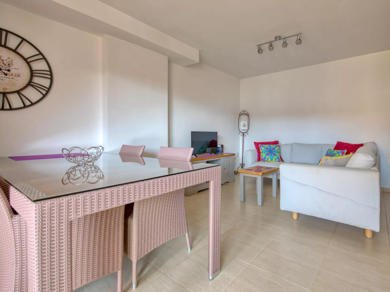 Residencial Roma-Drinnen