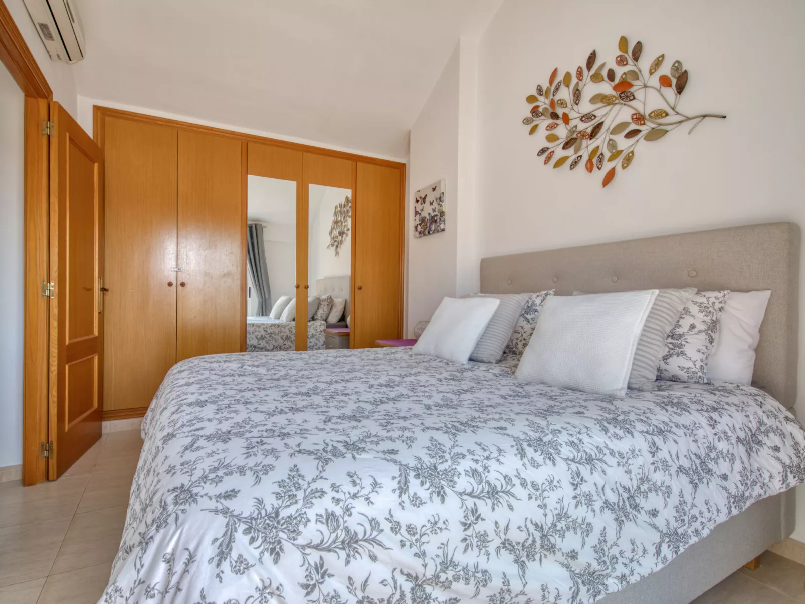 Residencial Roma-Drinnen