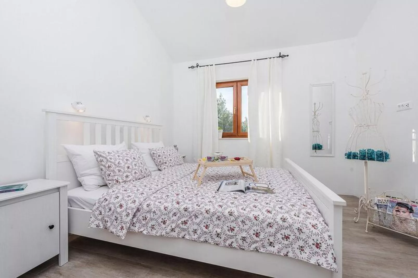 Villa in Rovanjska mit Pool SD-93 FH ca 185 qm für 8 Pers-Bedroom