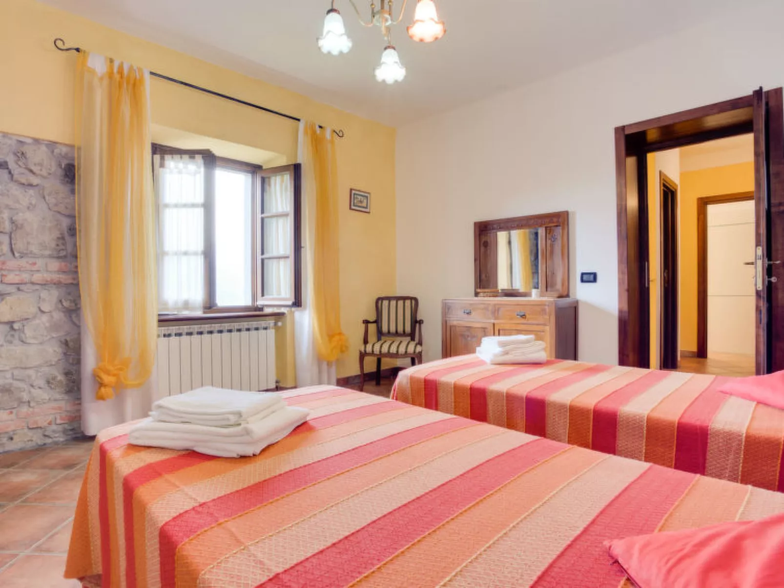 La Fenice-Inside