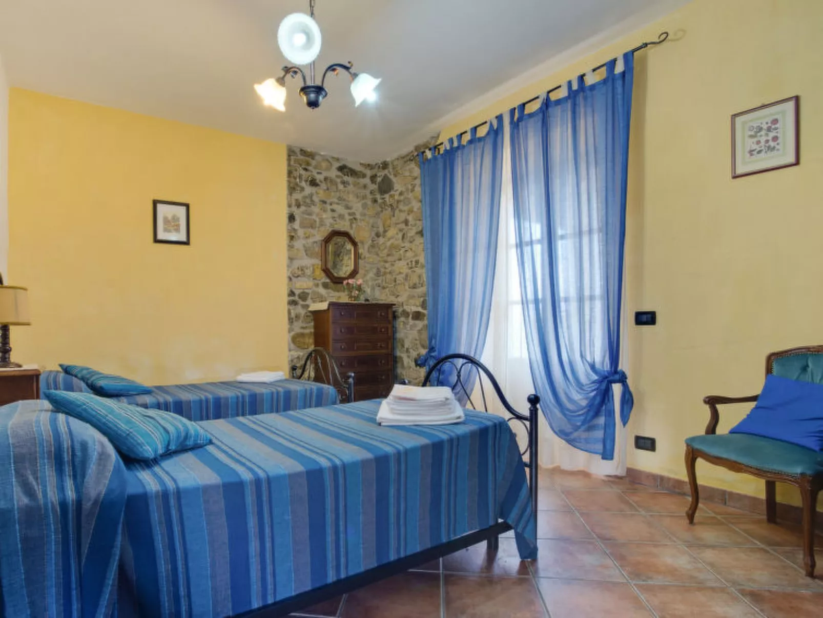 La Fenice-Inside