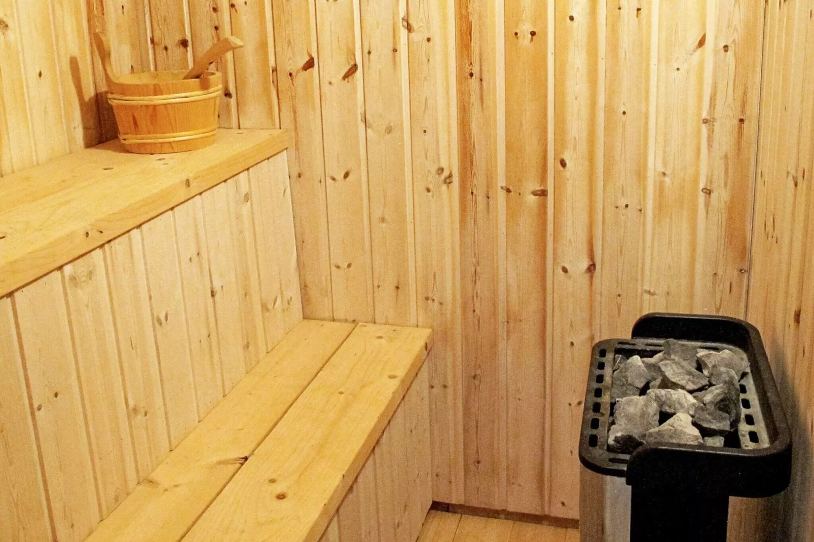 8 person holiday home in Rødby-Sauna