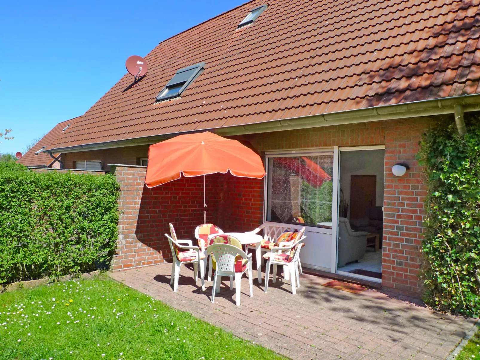 Robbe-Outside