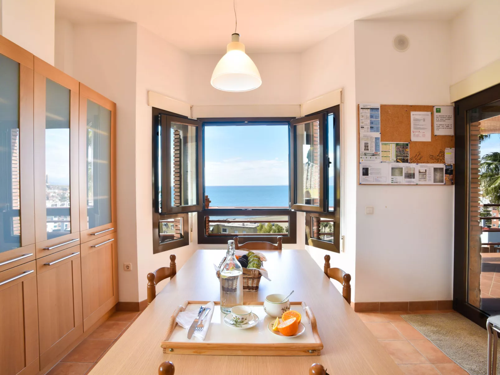 El balcón de la cala-Inside