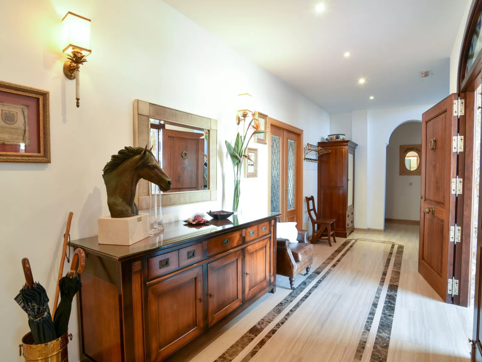 El balcón de la cala-Inside