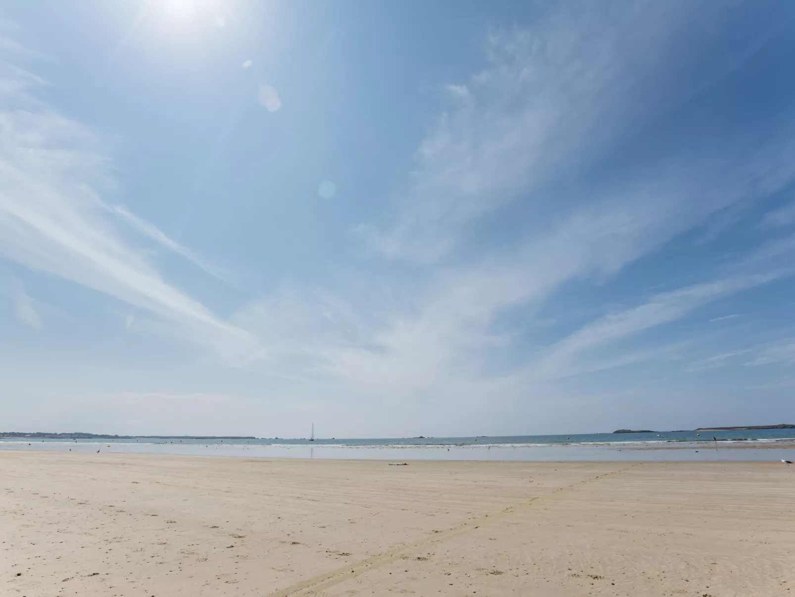 Eden Plage-Outside