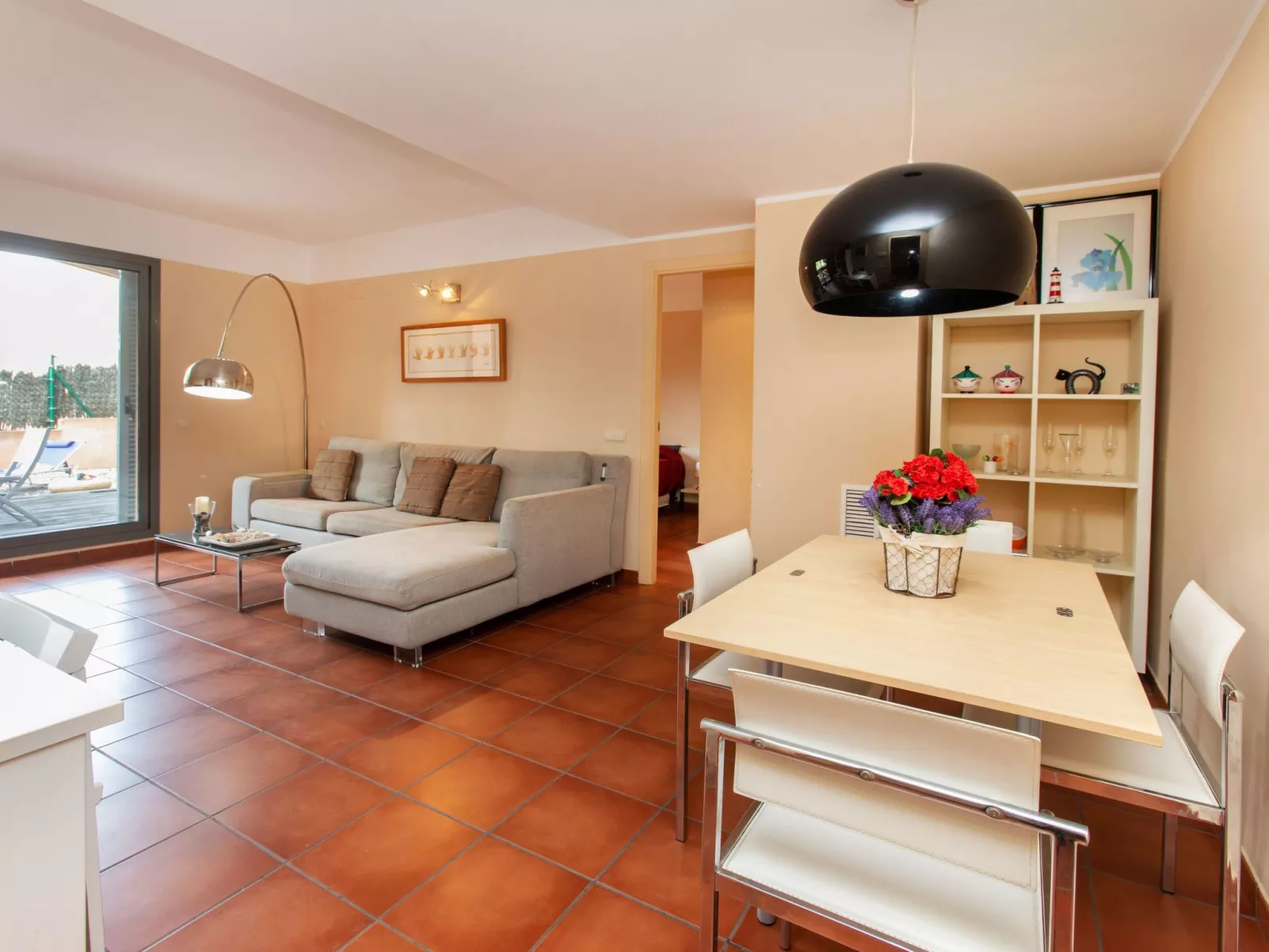 Marina Sant Jordi-Inside