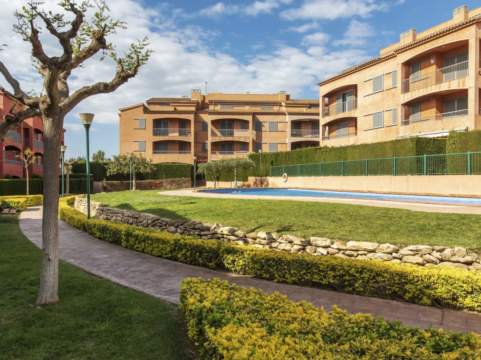 Marina Sant Jordi-Outside