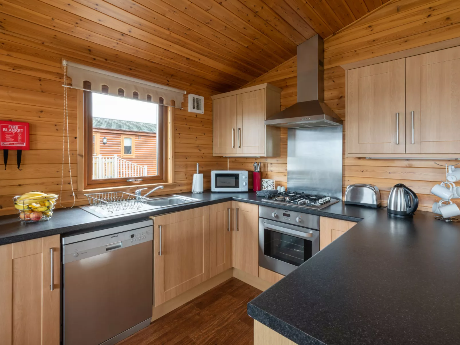 Loch Leven Lodge 12-Inside