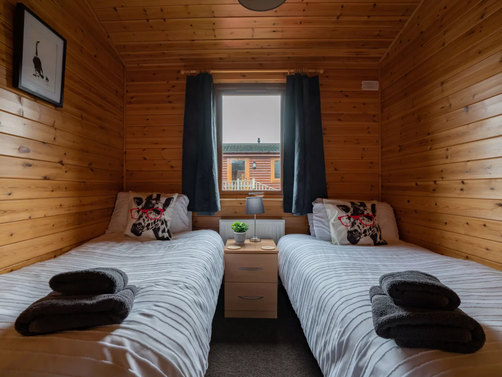 Loch Leven Lodge 12-Inside