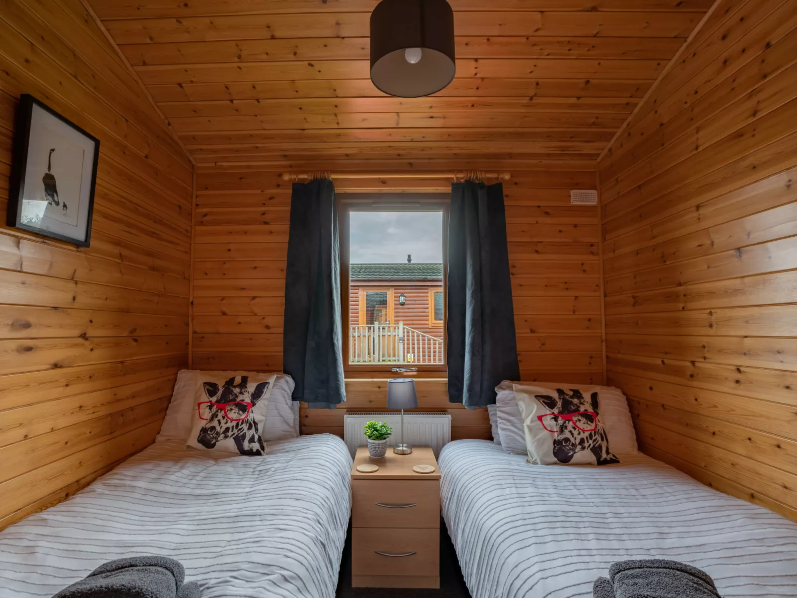 Loch Leven Lodge 12-Inside
