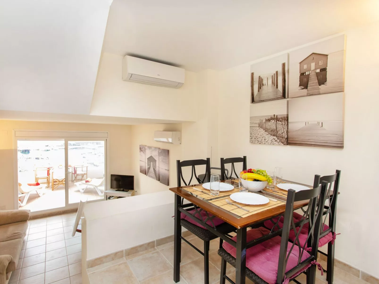 Triplex Mare Nostrum-Inside