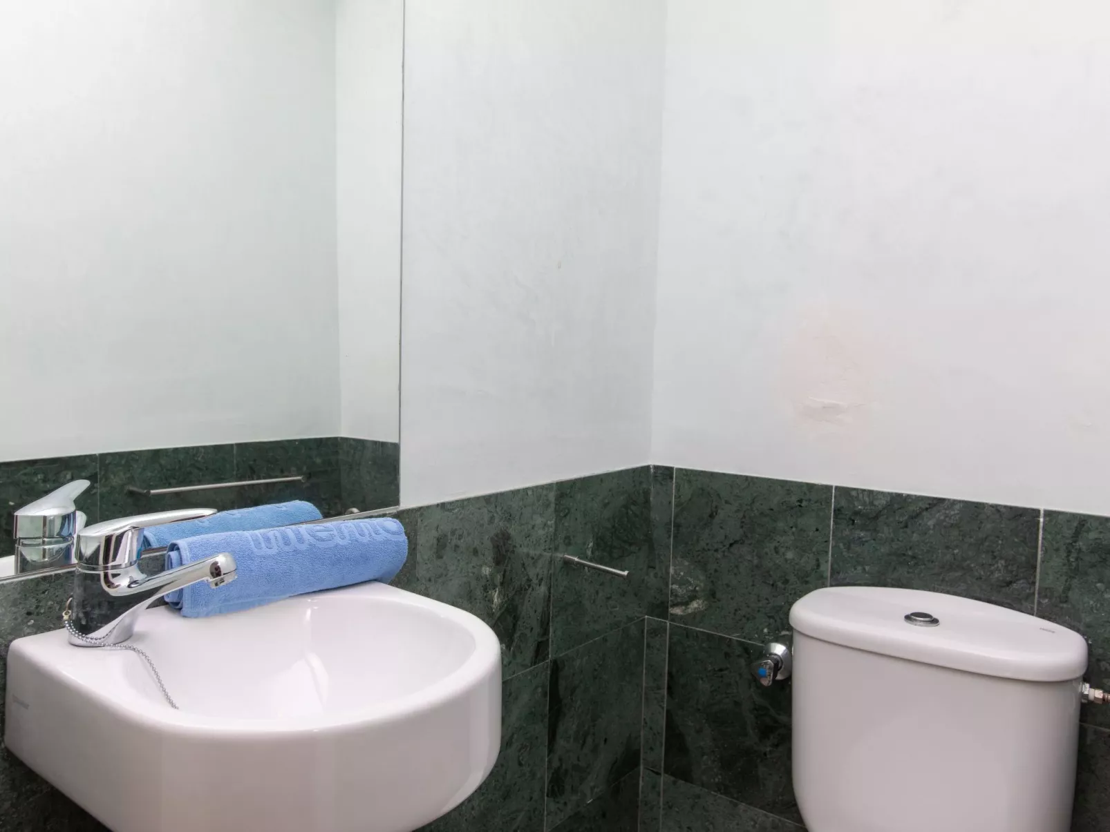 Triplex Mare Nostrum-Inside