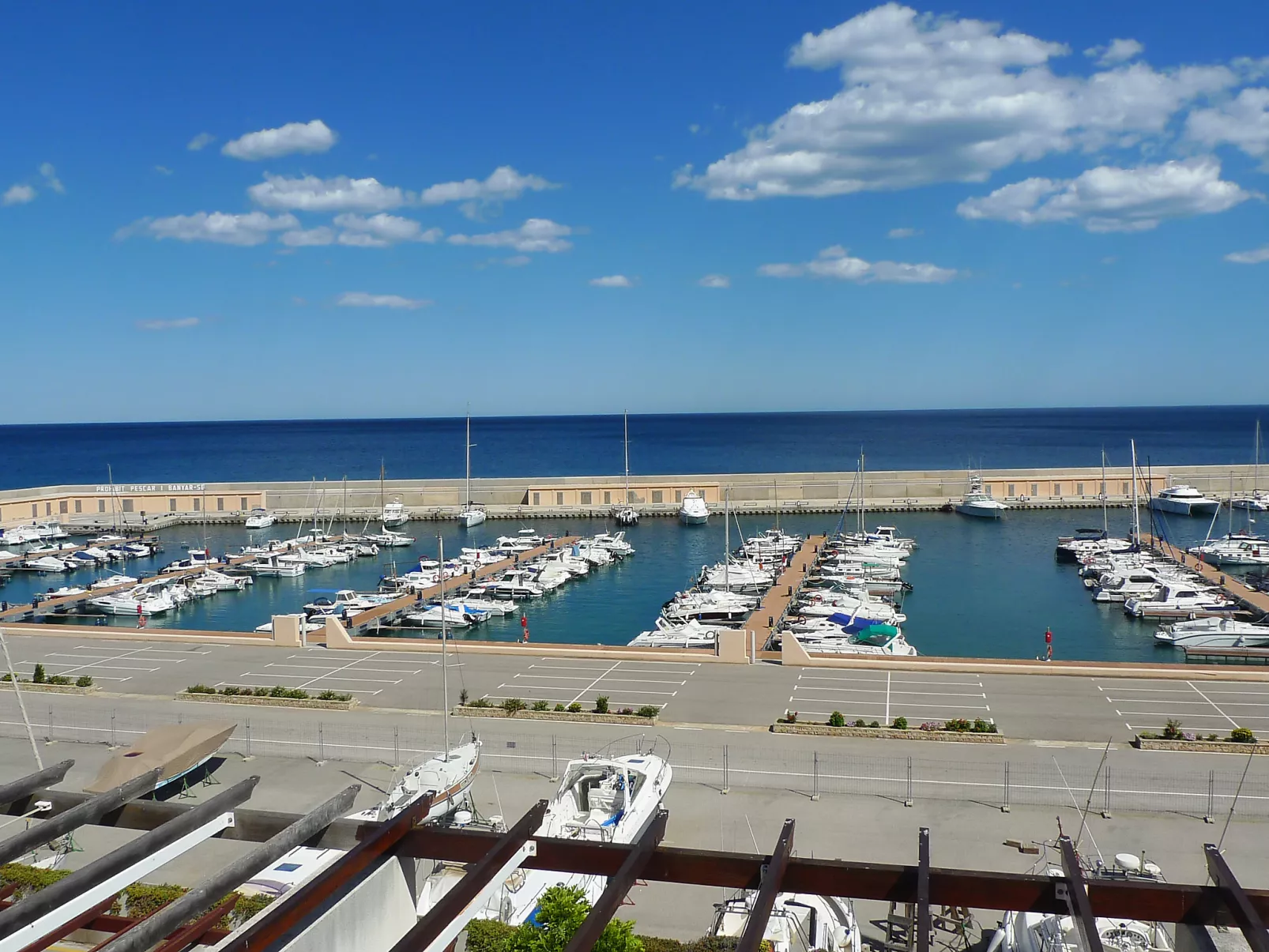 Triplex Mare Nostrum-Outside