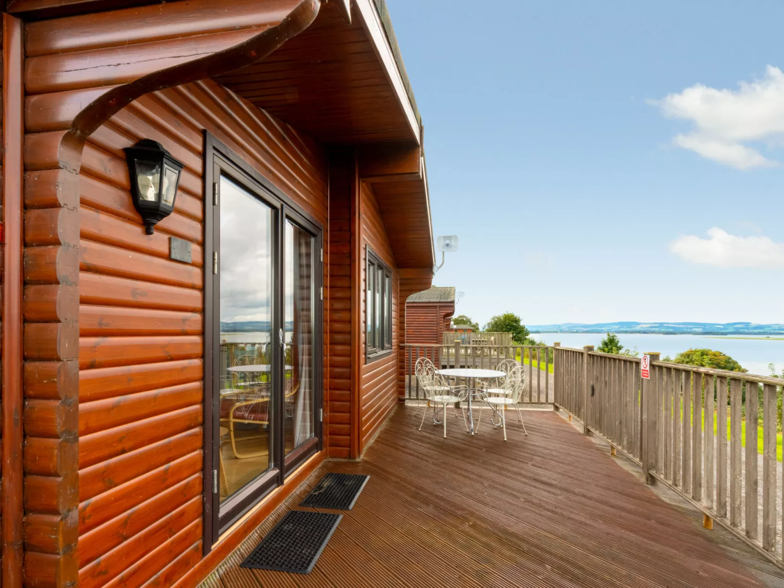 Lodge 9-Outside