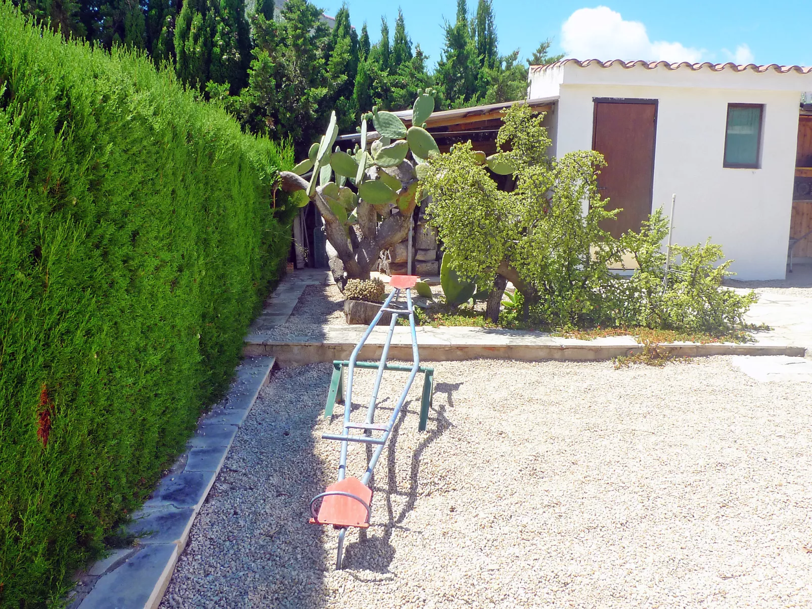 Marinada-Outside