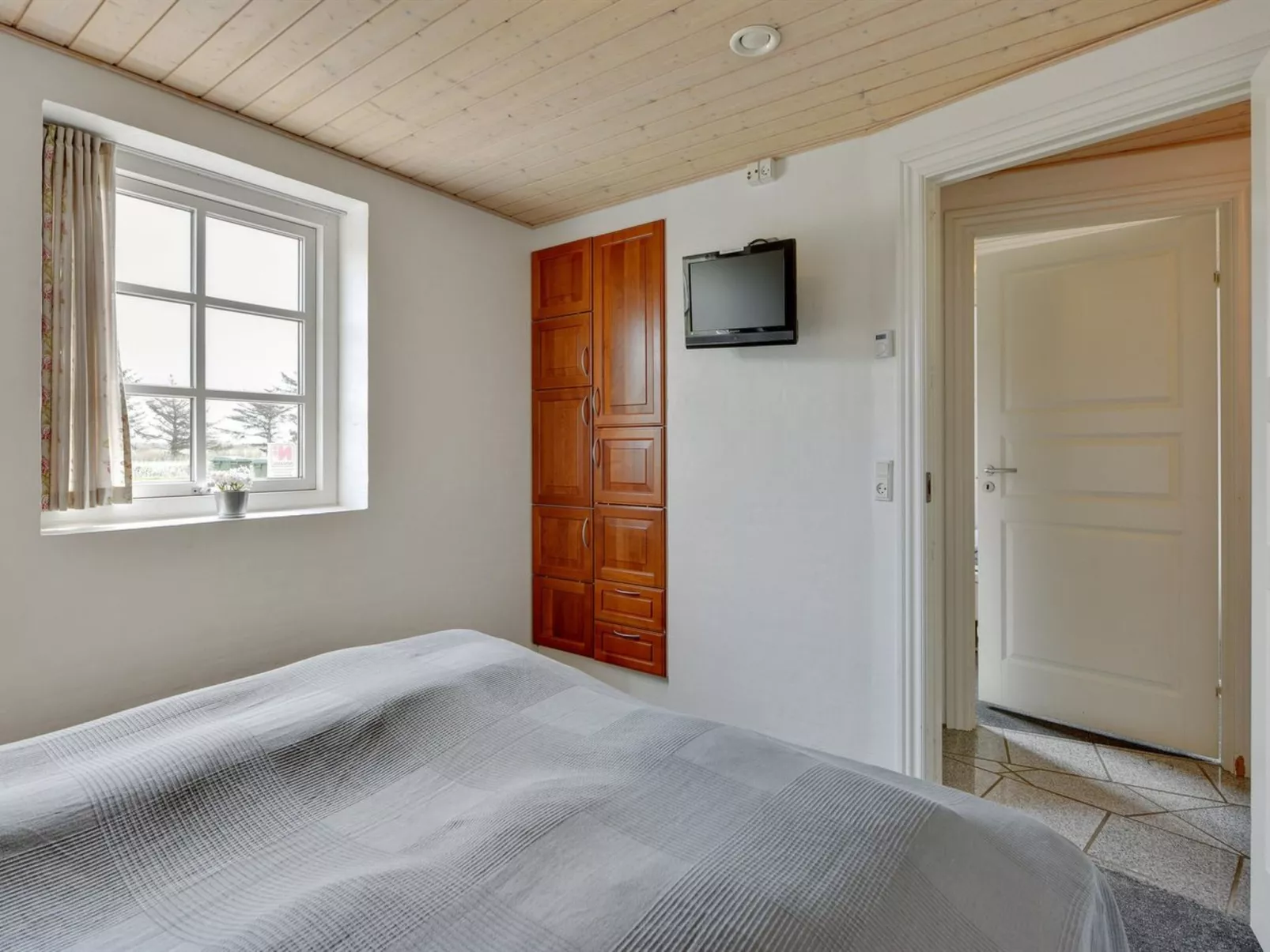 "Barrit" - 2.5km from the sea-Inside