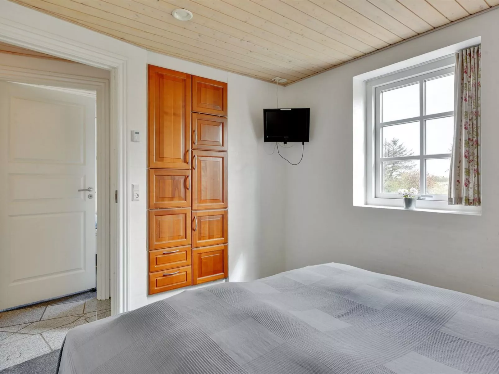 "Barrit" - 2.5km from the sea-Inside