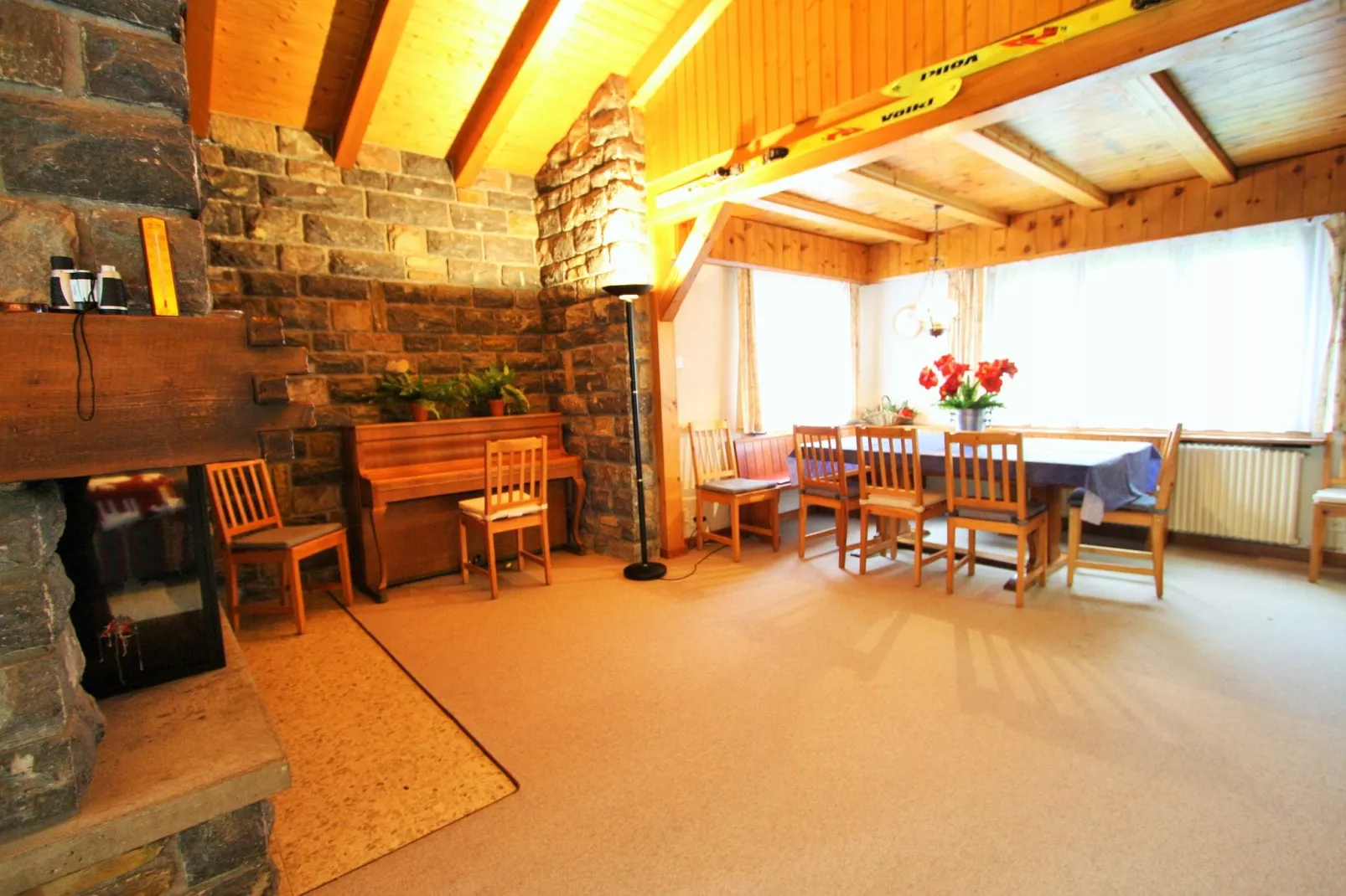 Chalet Le Chaînon-Living room