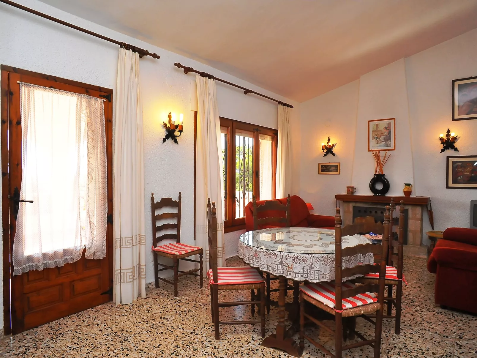 Balcon al Mar-Inside