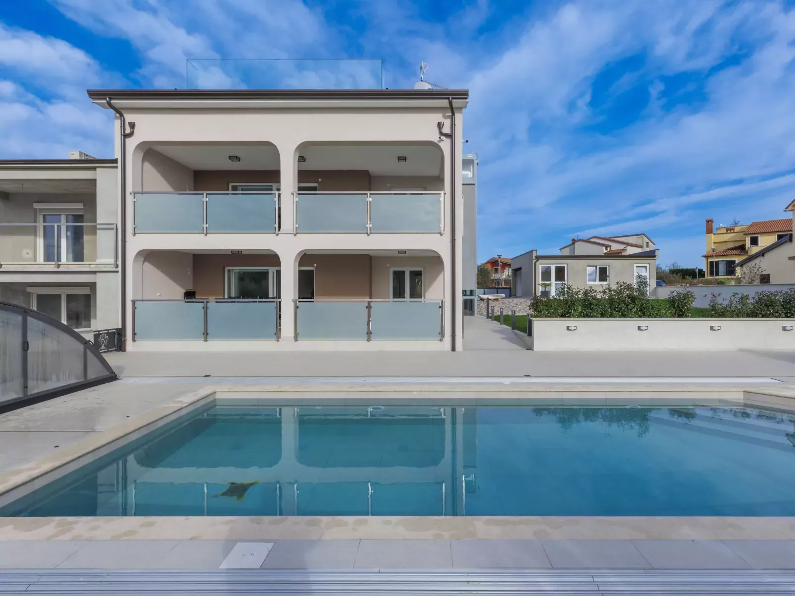 Villa Galici-Draußen