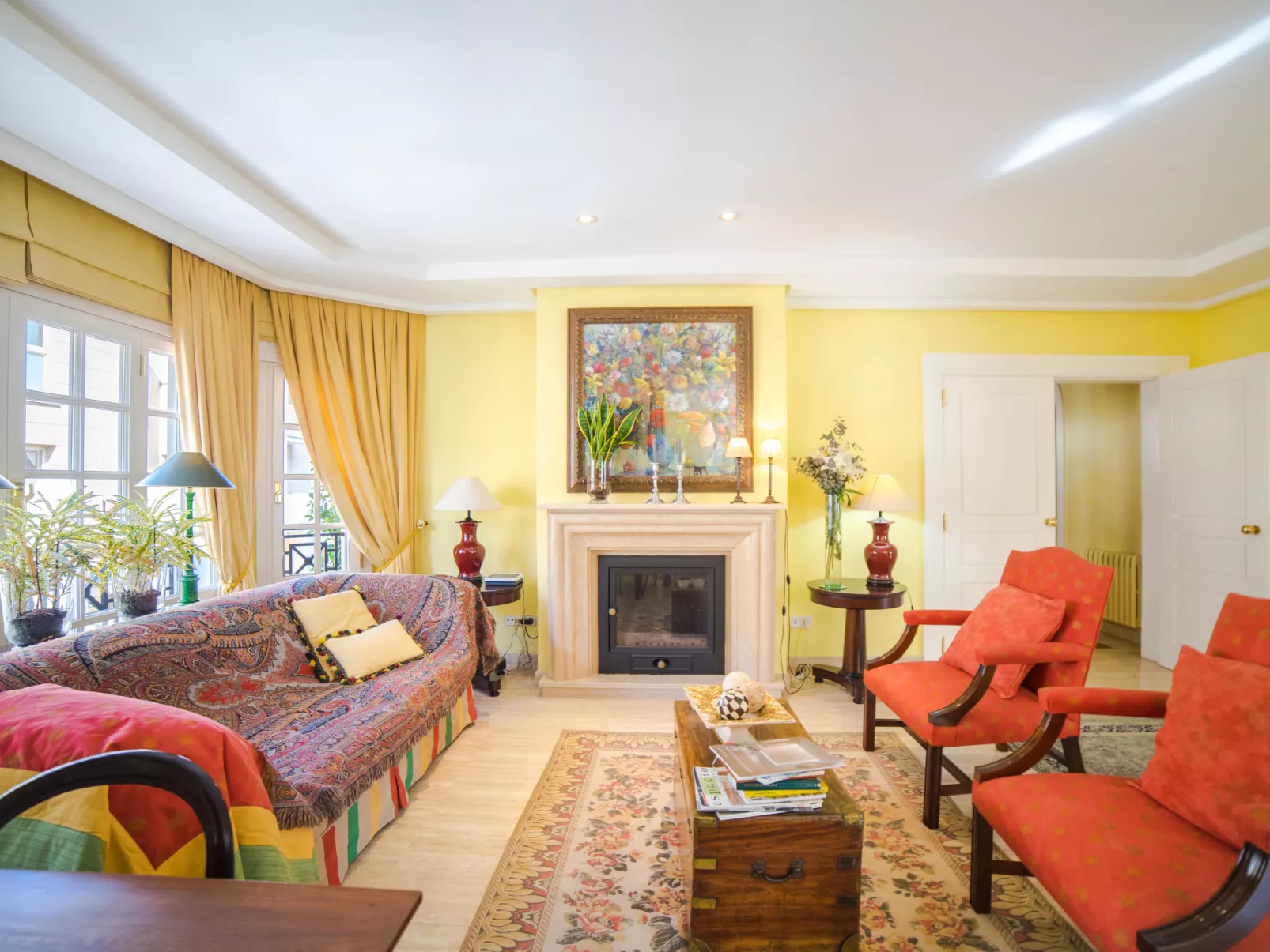 Villa Can Mandol-Inside