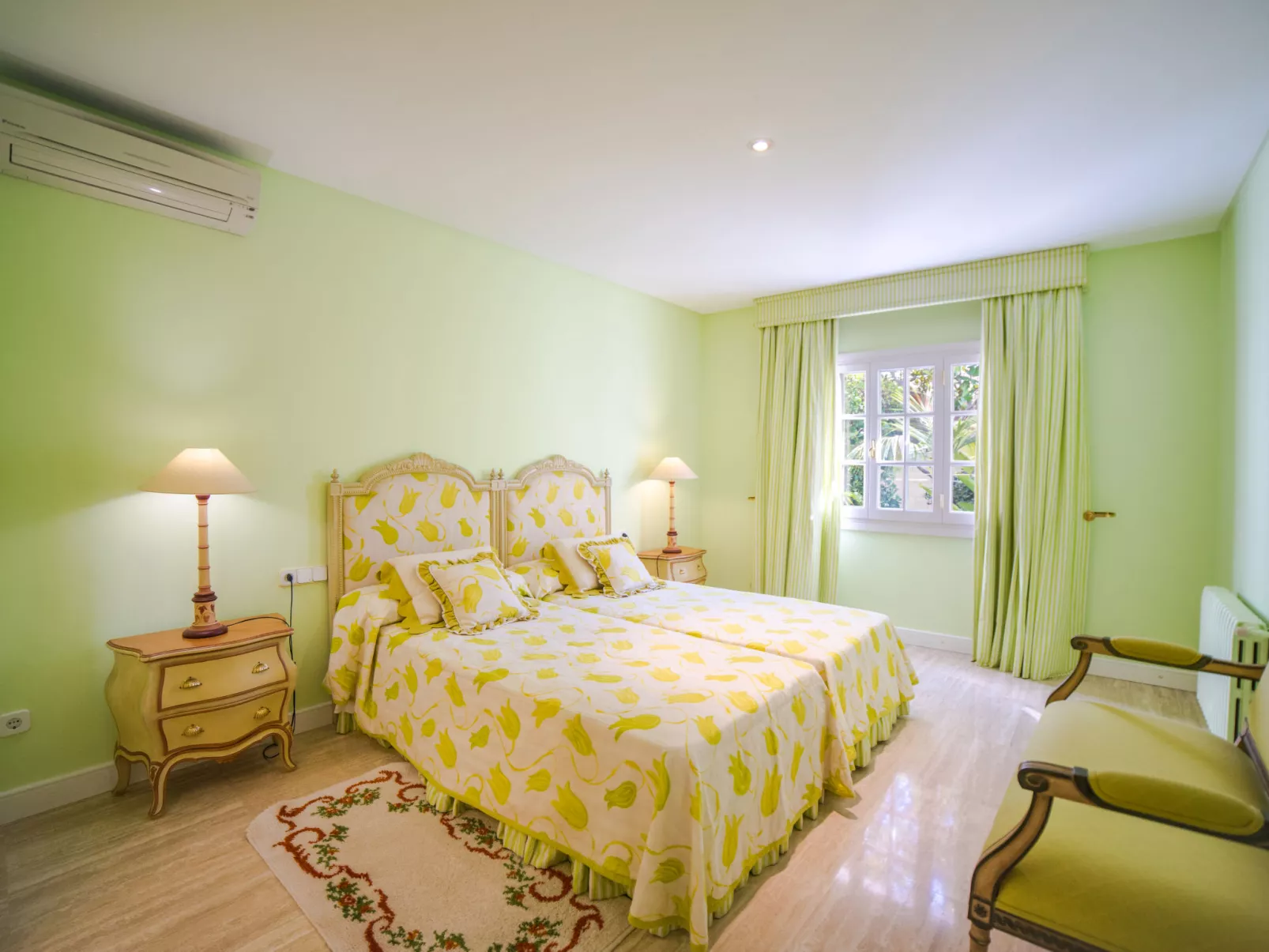 Villa Can Mandol-Inside