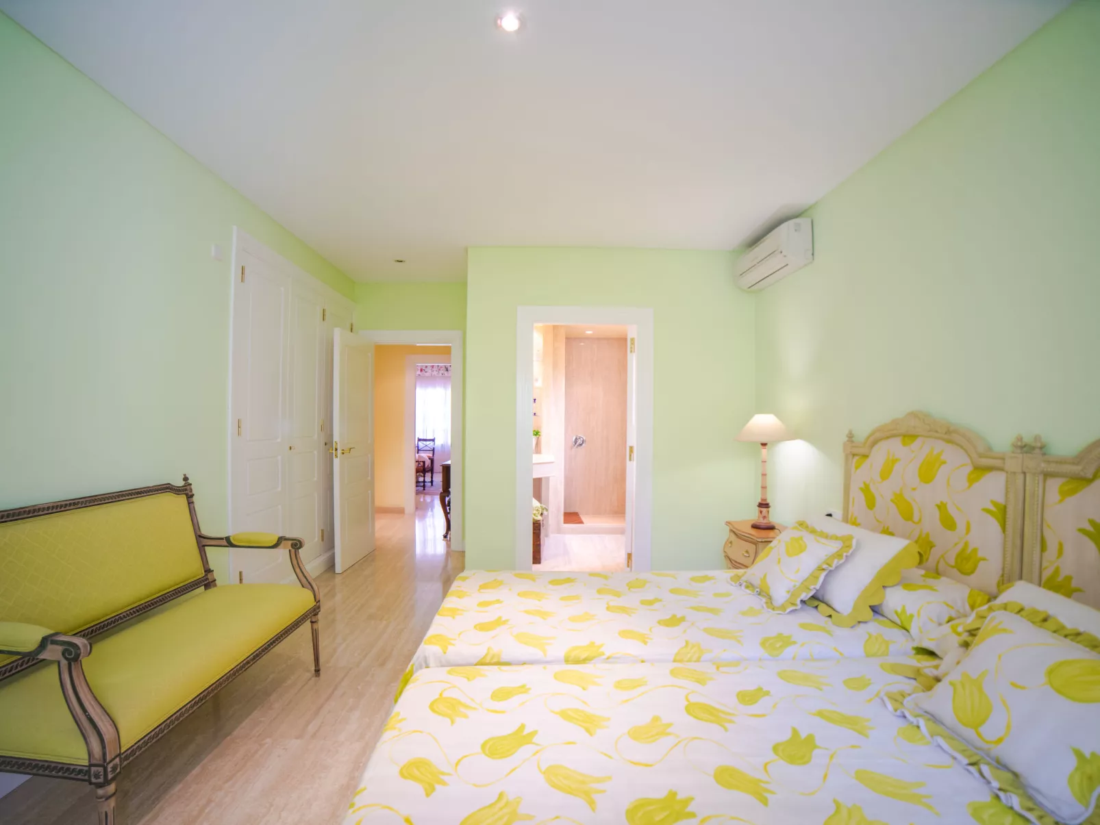 Villa Can Mandol-Inside