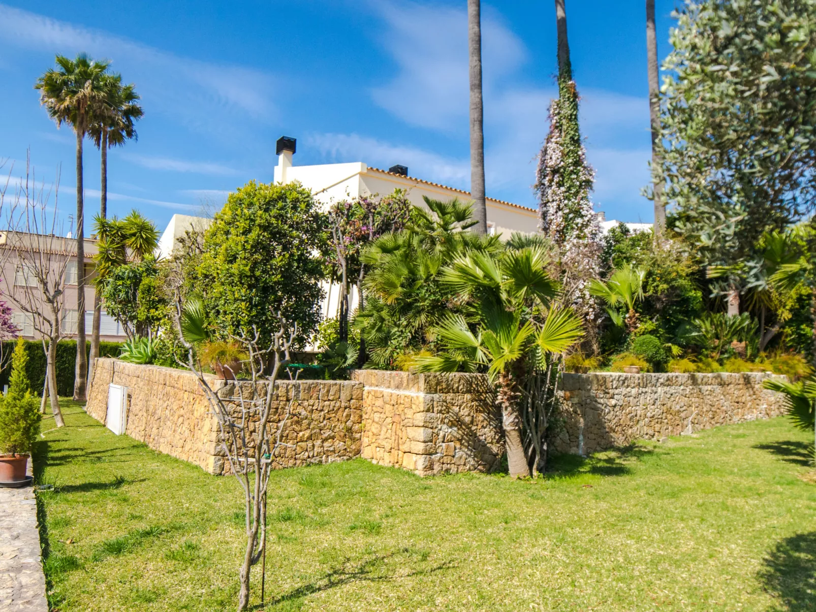 Villa Can Mandol-Outside