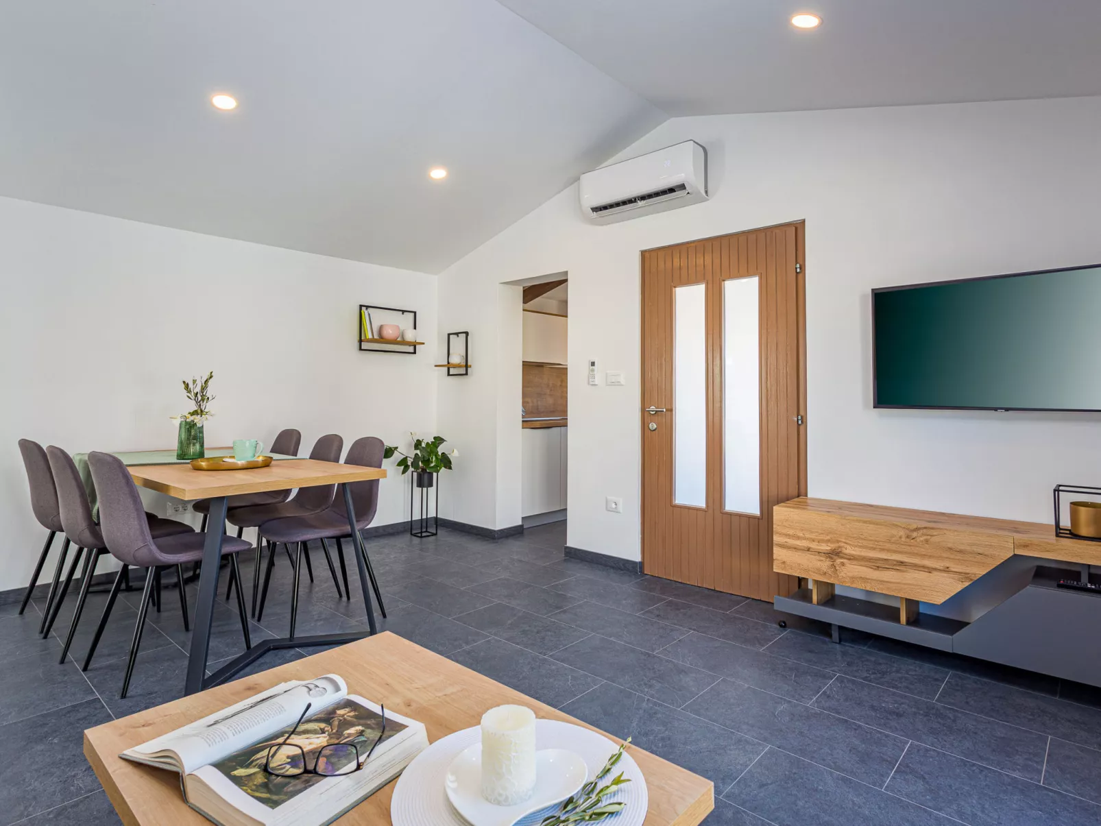 Prenc-Inside