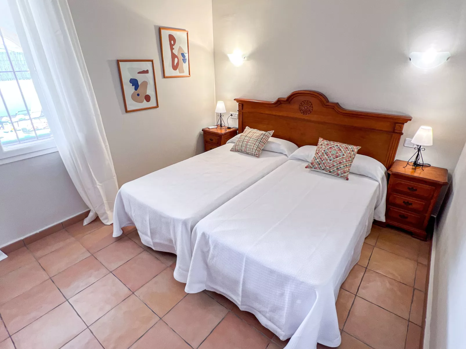Comino-Inside