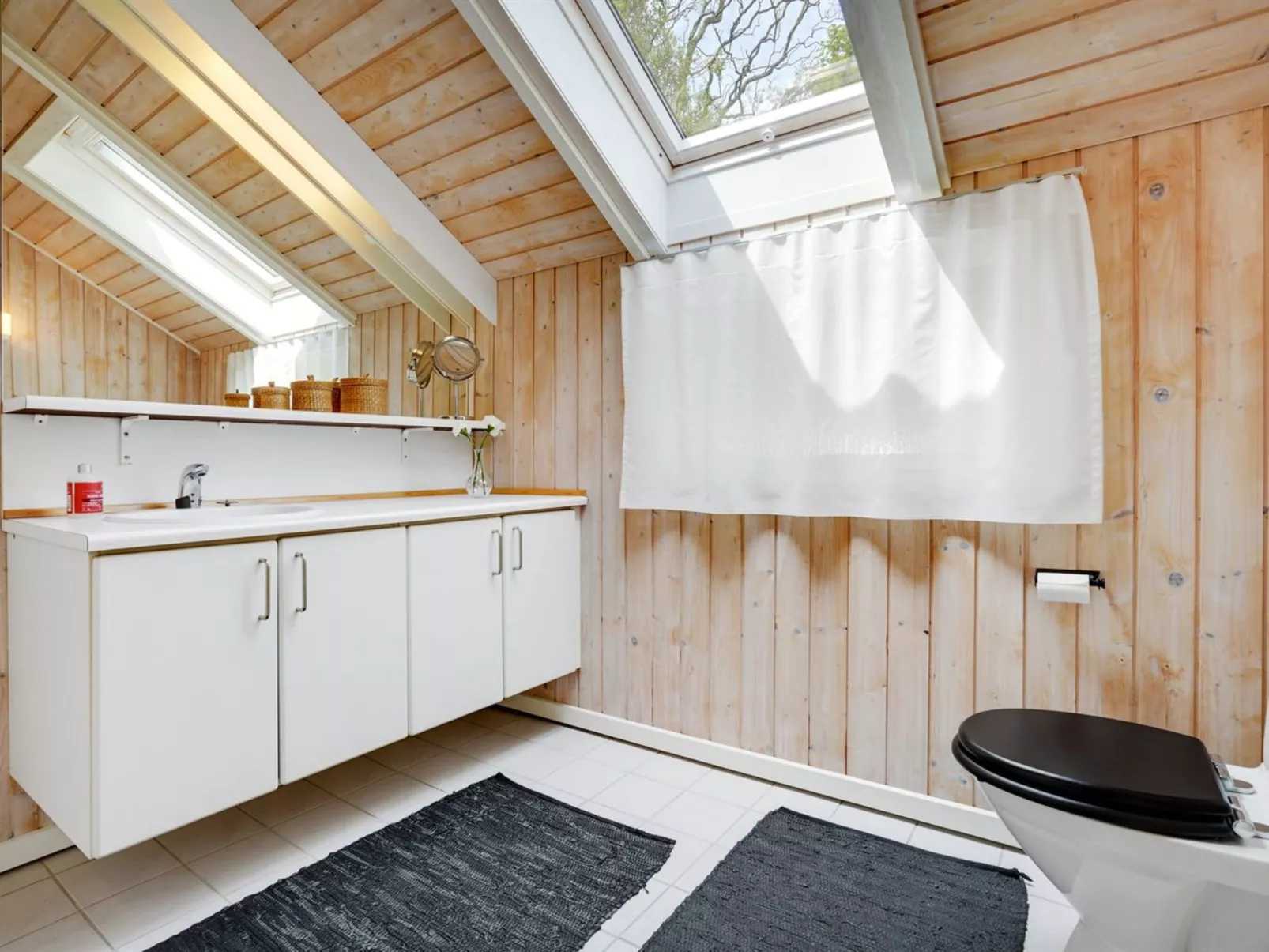 "Maard" - 325m from the sea-Inside