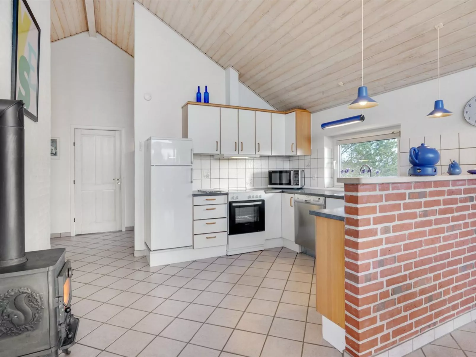 "Mari" - 400m from the sea-Inside