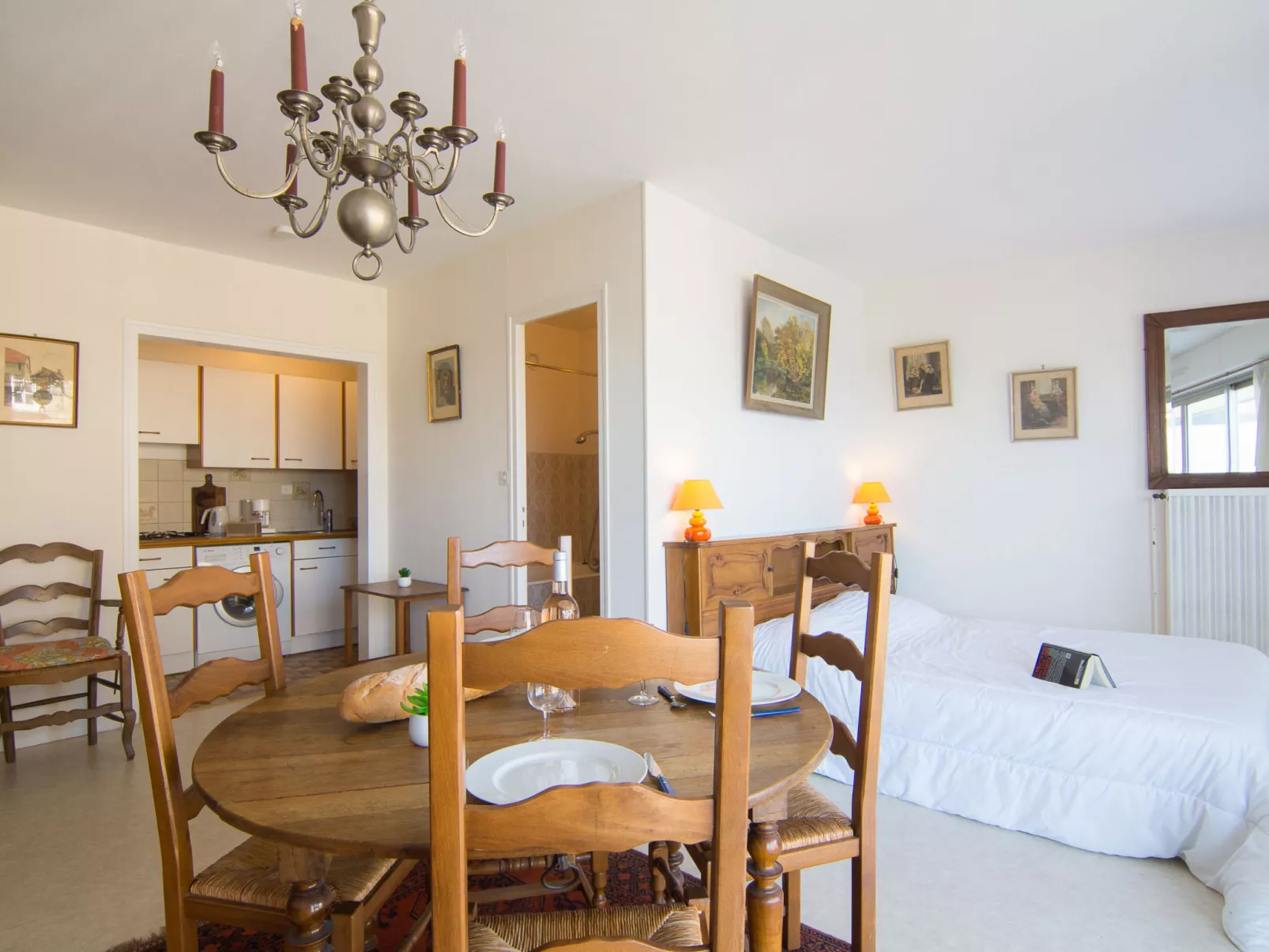 Le Royal Foch-Inside